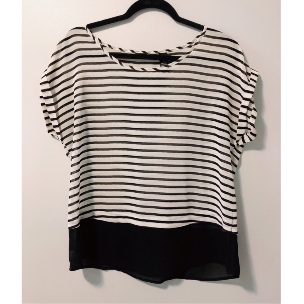 MILLENIUM | B&W Striped Top